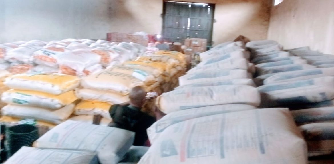 Niger Delta Min. distributes relief materials to 2022 flood victims in Abia