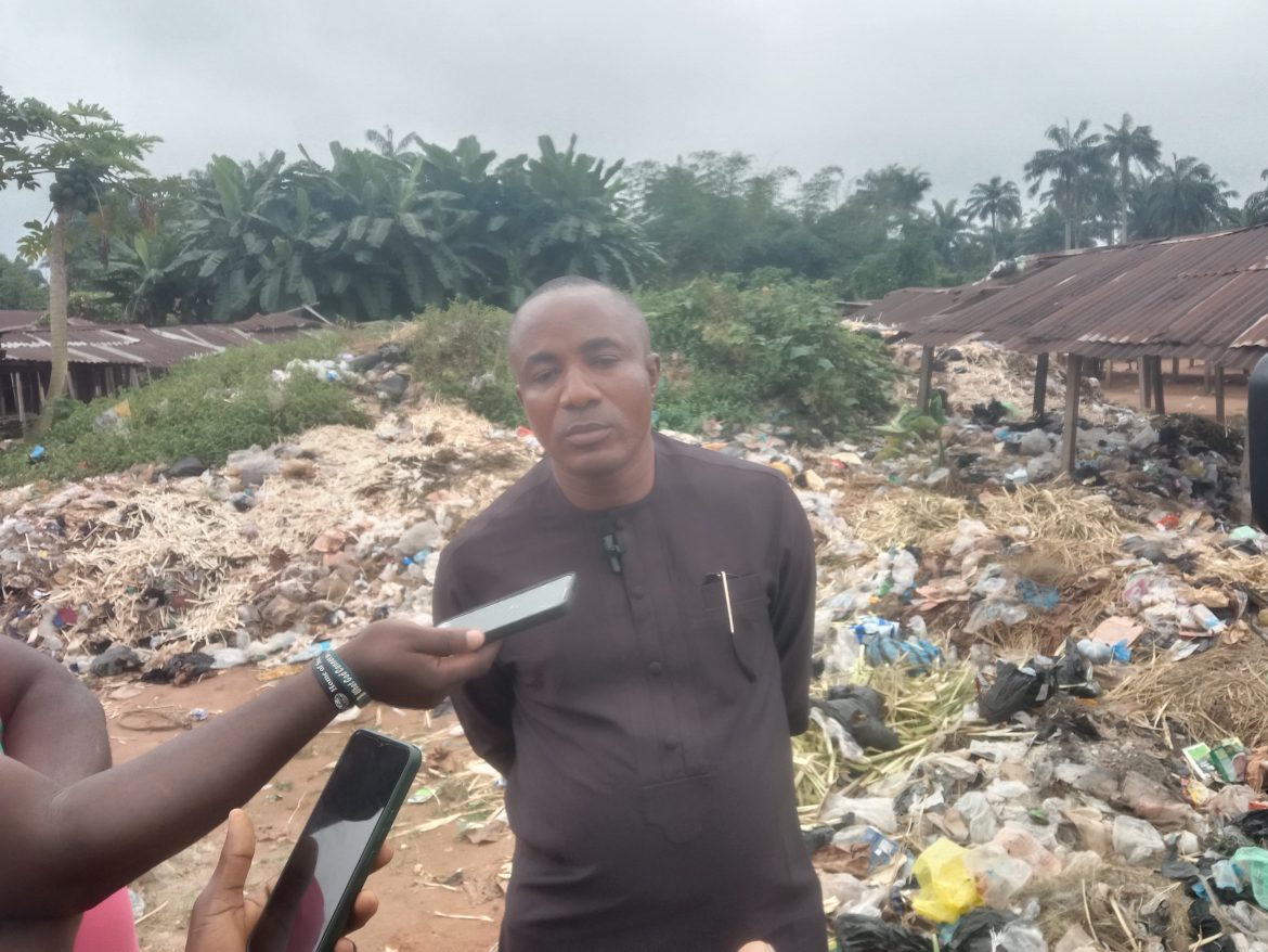 ASEPA Begins Evacuation of Illegal Refuse at Orie-Ntigha Market.