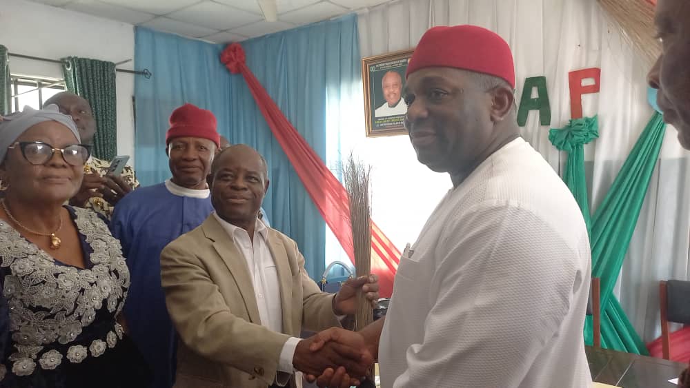 Chief Mascot Kalu Preaches Peace, Unity in Abia APC