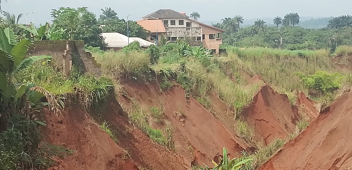 Uzuakoli Communities Cry Out As Gully Erosion Destroys Homes, Farmlands